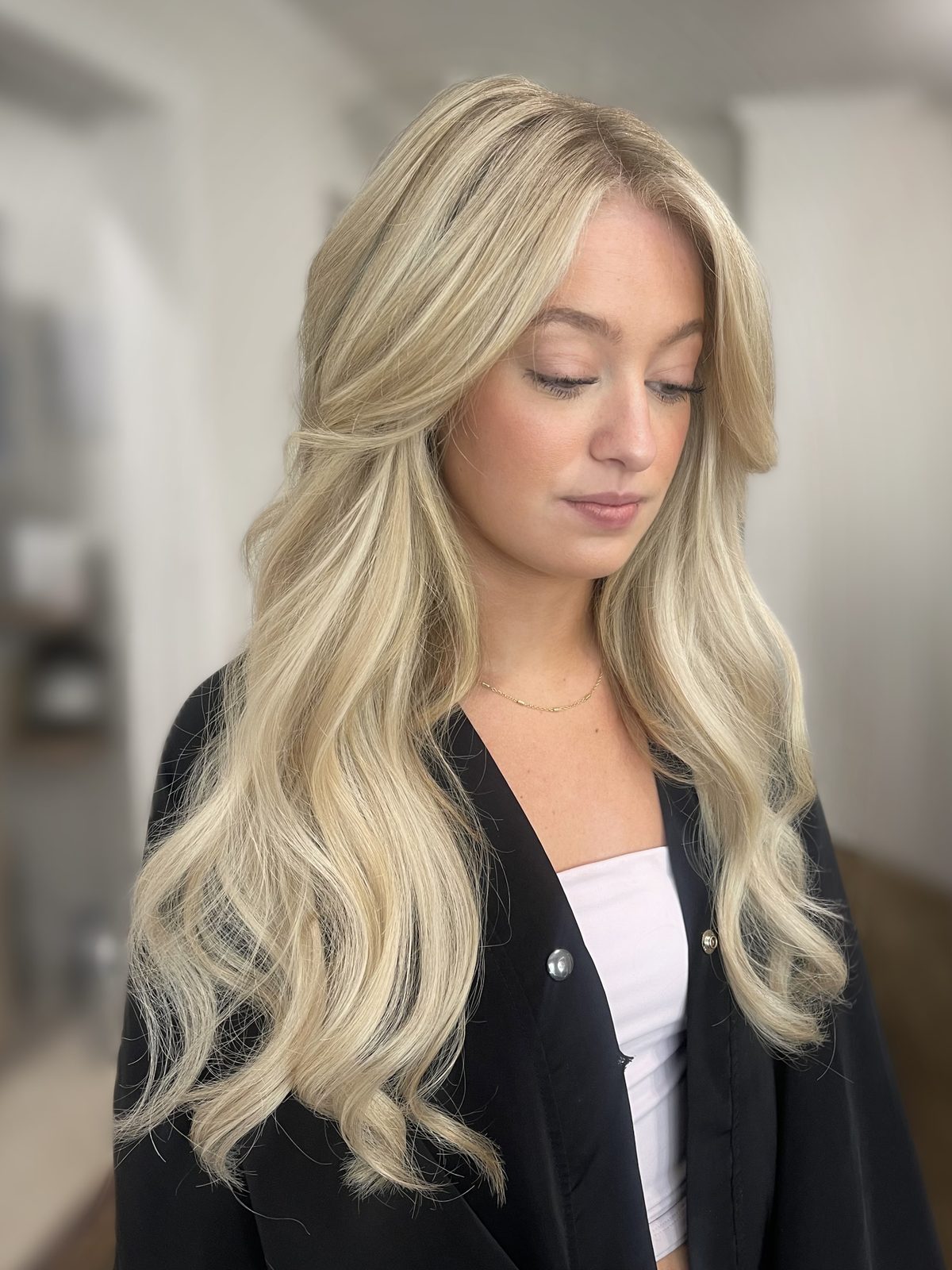 Highlights transformation, face-framing color