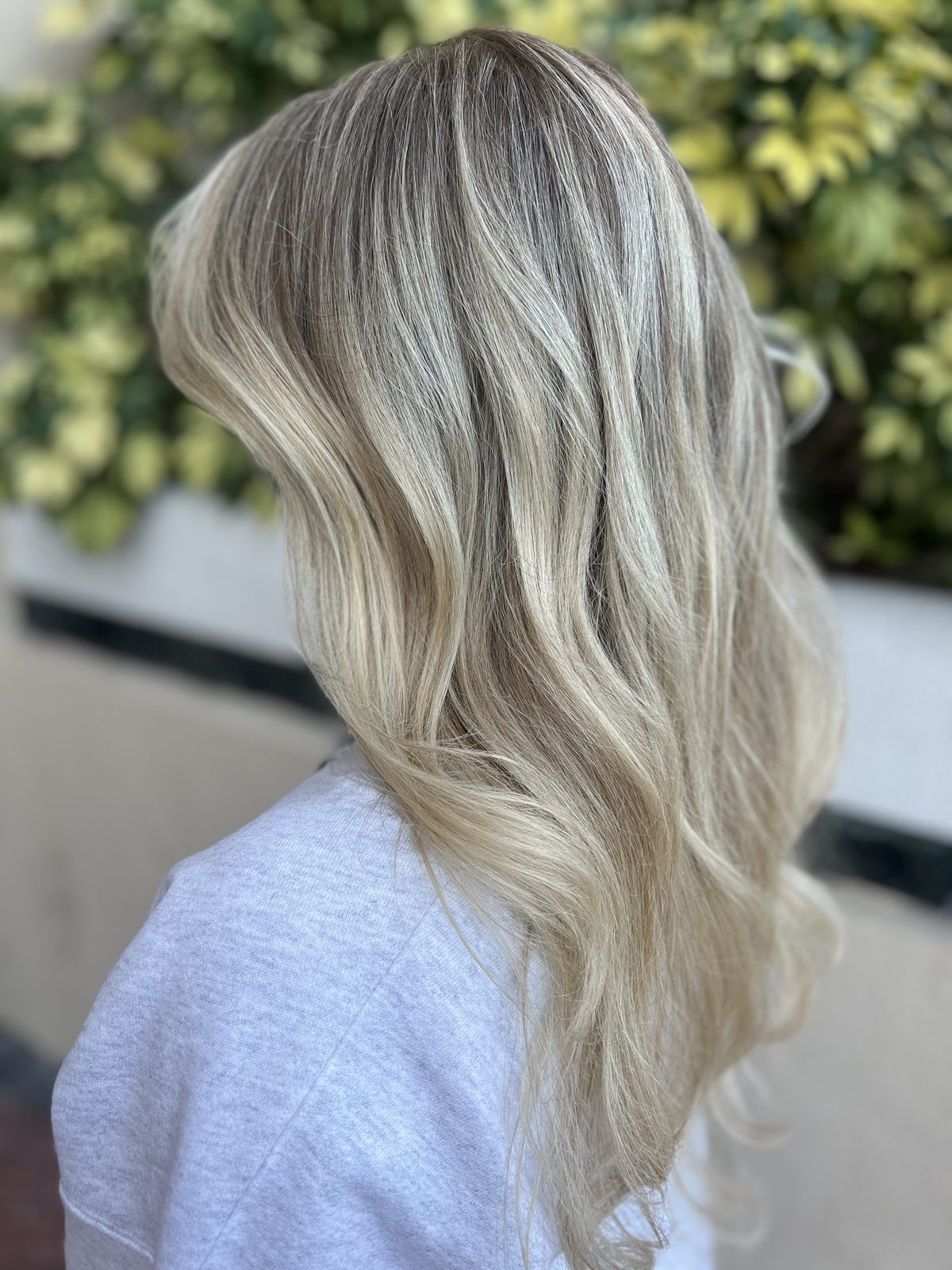 Highlights result, bright and dimensional blonde